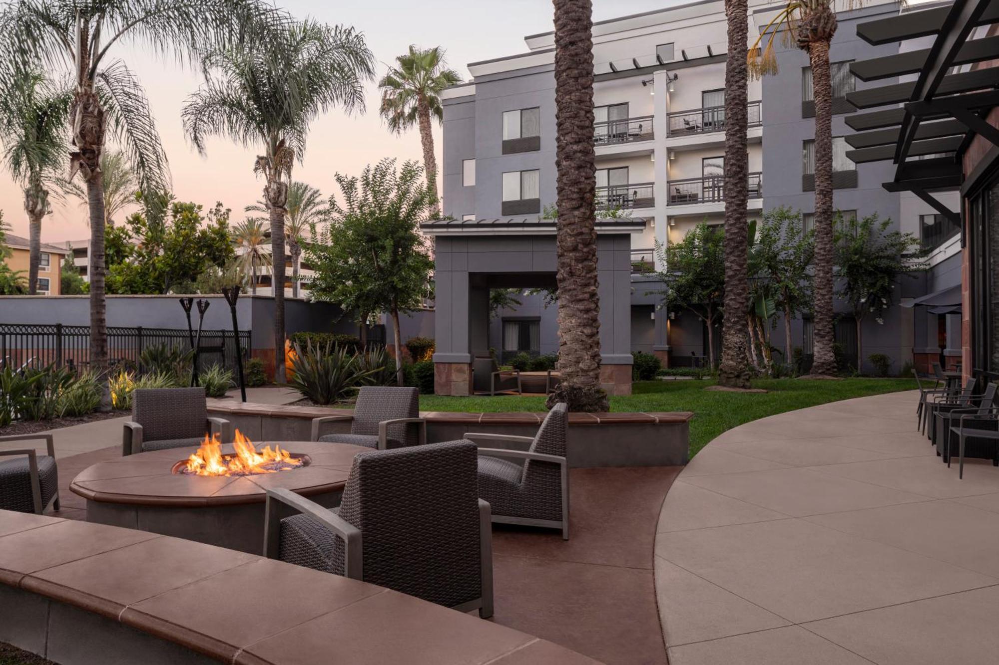 Hotel Courtyard Los Angeles Burbank Airport Exteriér fotografie